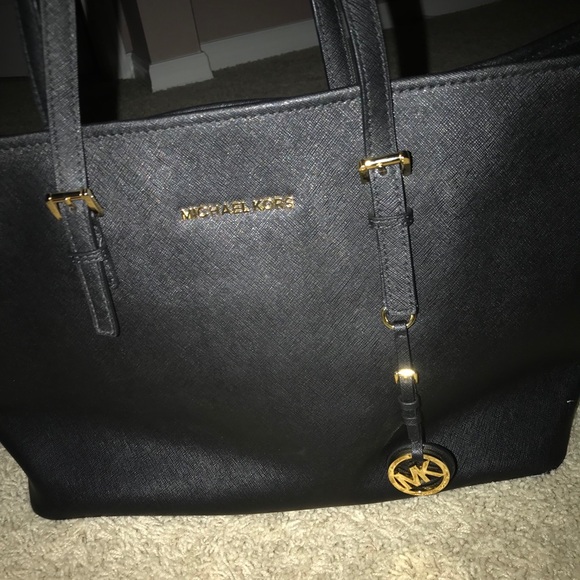 Michael kors classic large black purse - Picture 2 of 7